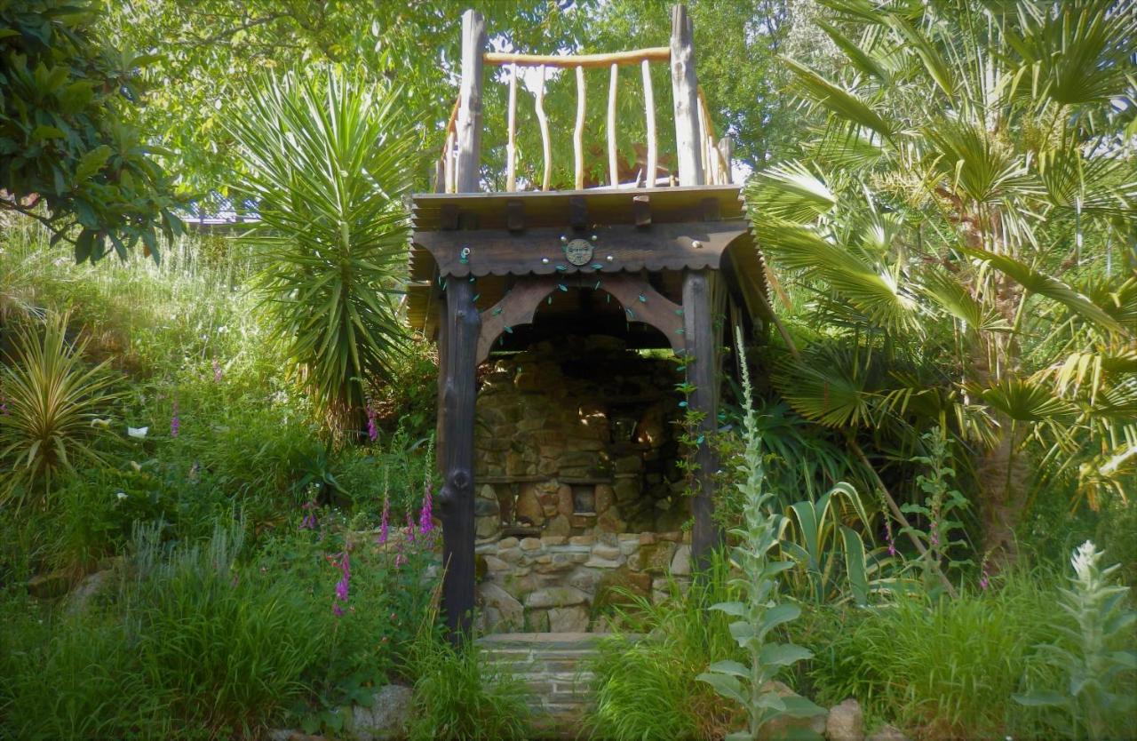 Green Man Yurt Penela Exterior photo