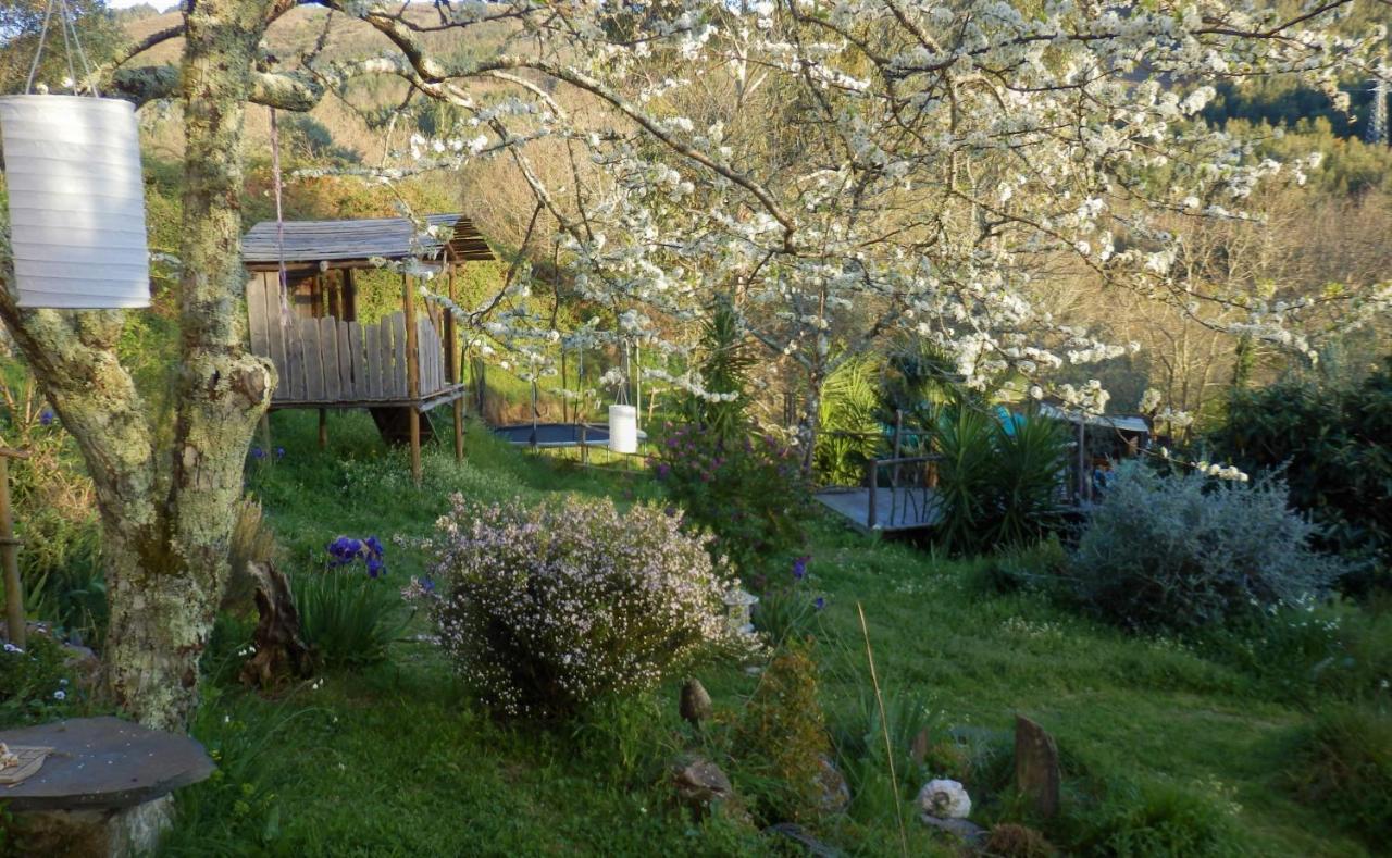 Green Man Yurt Penela Exterior photo
